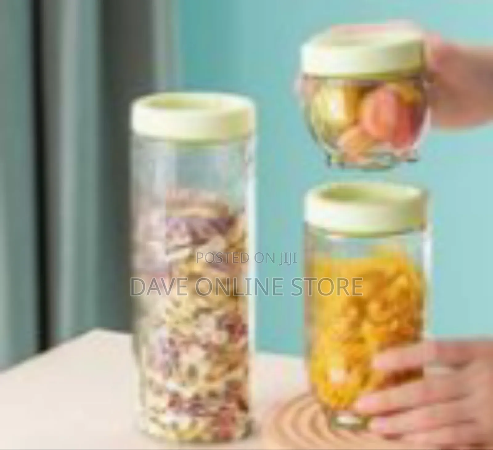 Aglaiia Ribbed Clear Storage Container Set With Colored Lids (3-Pack)