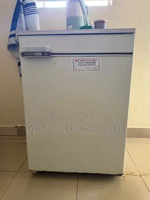 Fridge. Used but Still Works Perfectly at Only in Mutungo Bina