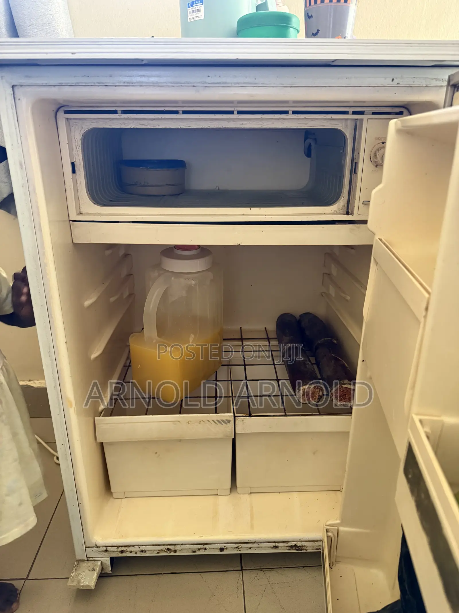 Fridge. Used but Still Works Perfectly at Only in Mutungo Bina