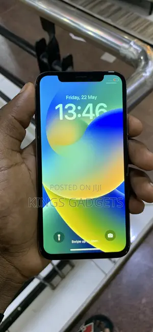 Apple iPhone X 64 GB White