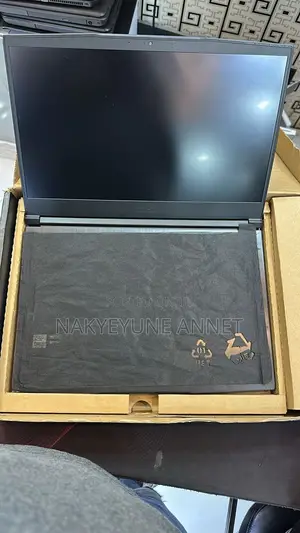 New Laptop 8GB Intel Core i5 SSD 512GB