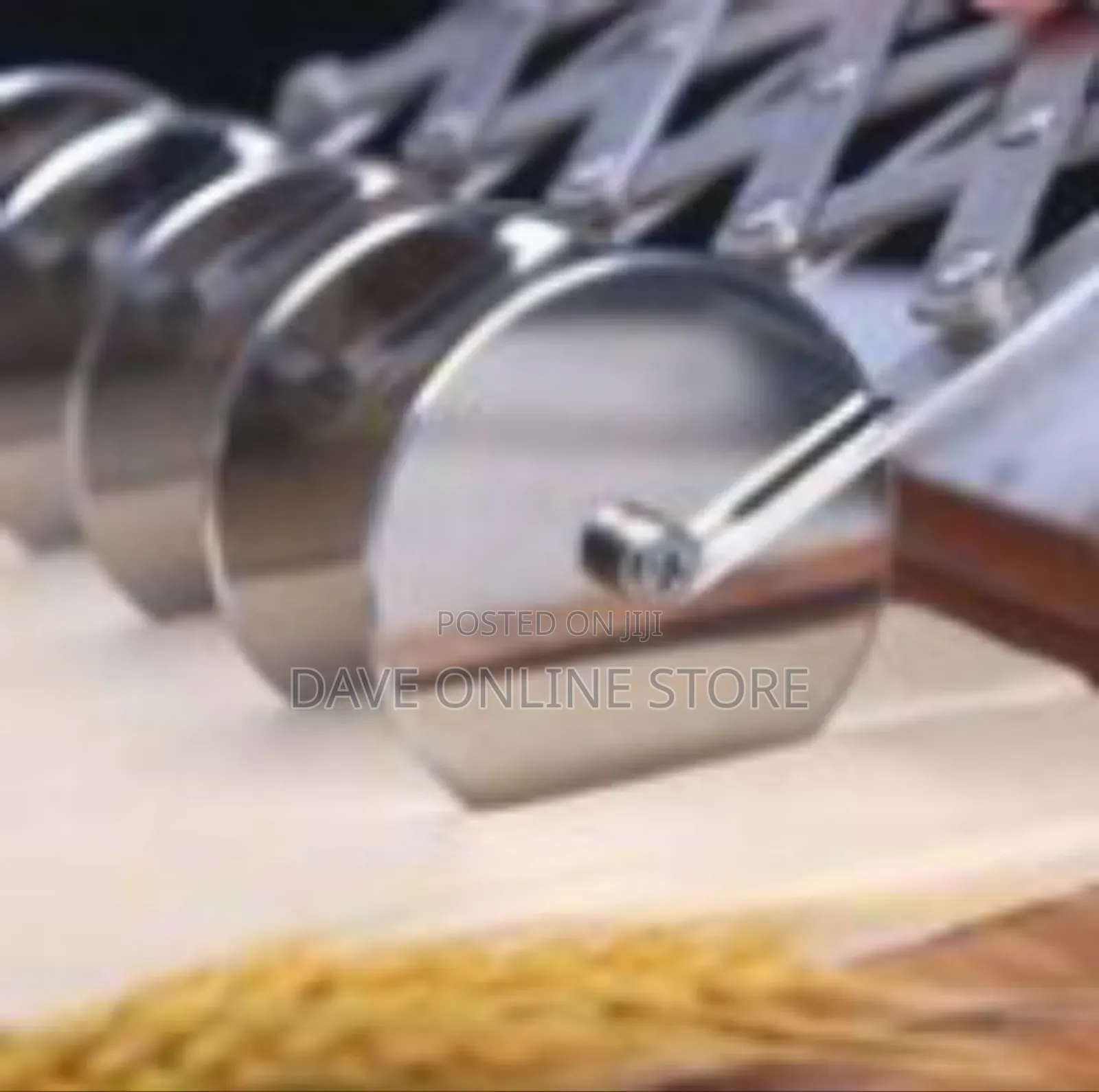 Adjustable Multi-Wheel Pastry and Pizza Cutter