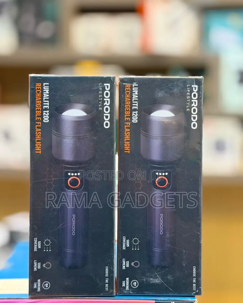 Porodo Lifestyle Lumalite 1200 Rechargeable Flashlight.