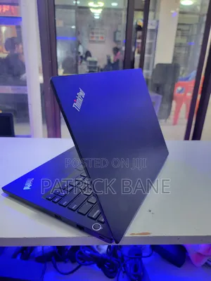 Laptop Lenovo ThinkPad E14 Gen 5 8GB Intel Core i5 SSD 256GB