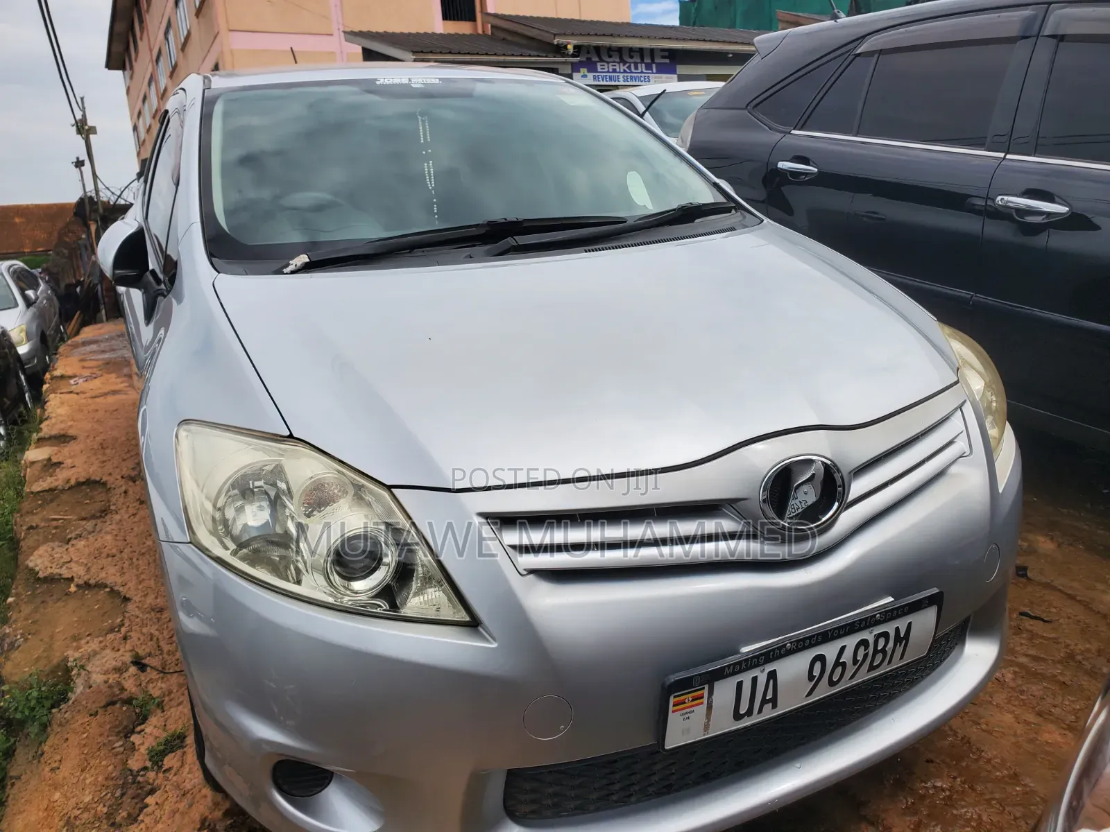 Toyota Auris 2010 Silver