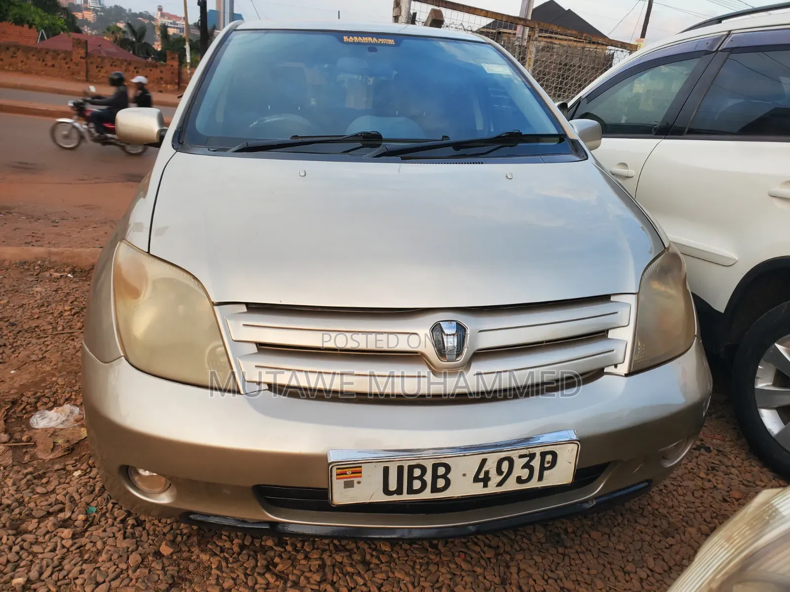 Toyota IST 2007 Gold