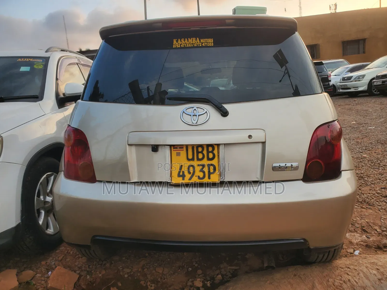 Toyota IST 2007 Gold