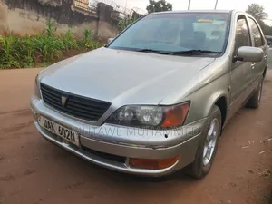 Toyota Vista 2003 Silver
