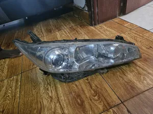 Toyota Wish Head Light Driverside