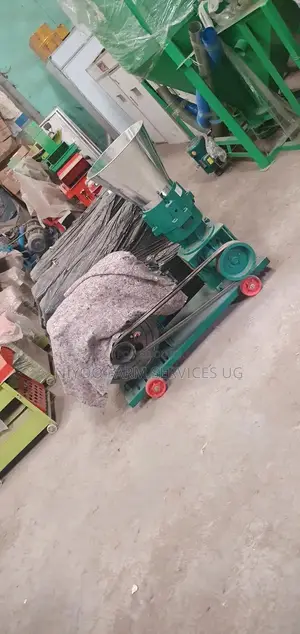 Pellets Machine With a Petrol Engine