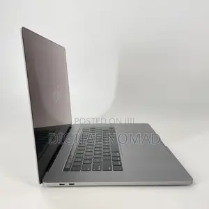 Laptop Apple MacBook Pro 2018 32GB Intel Core i9 SSD 512GB