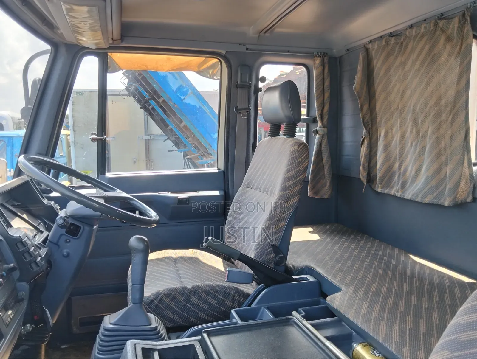 Isuzu Forward 350 1991 Blue