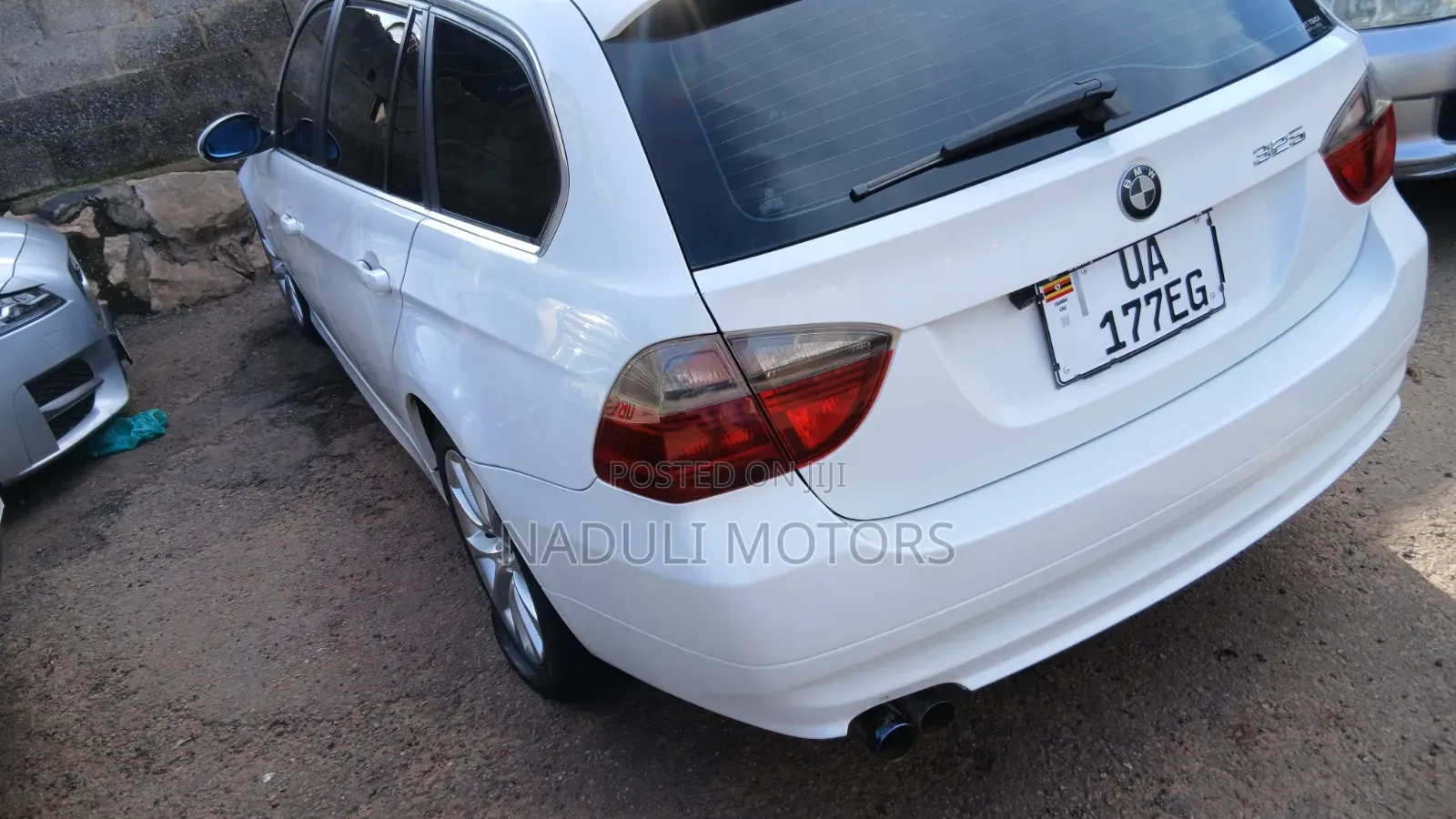 BMW 325i 2010 White