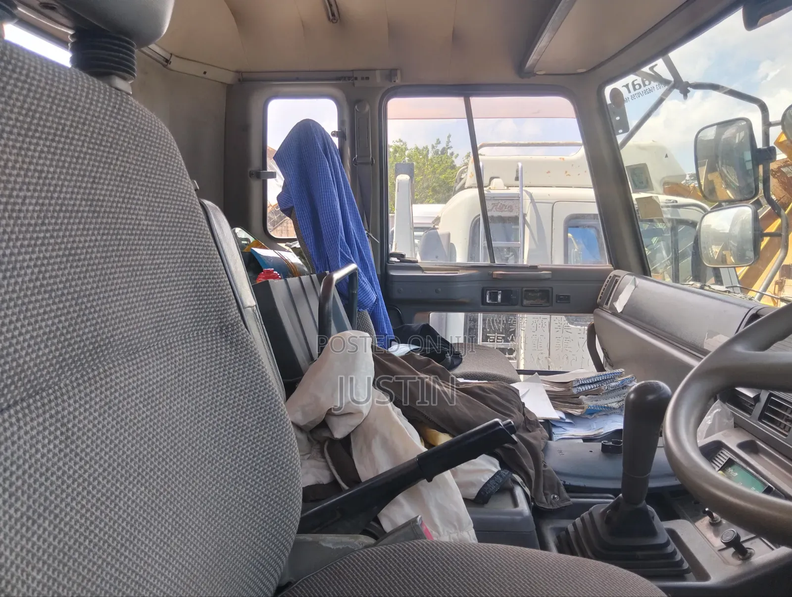 Isuzu V10 1990