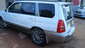 Subaru Forester 2004 White