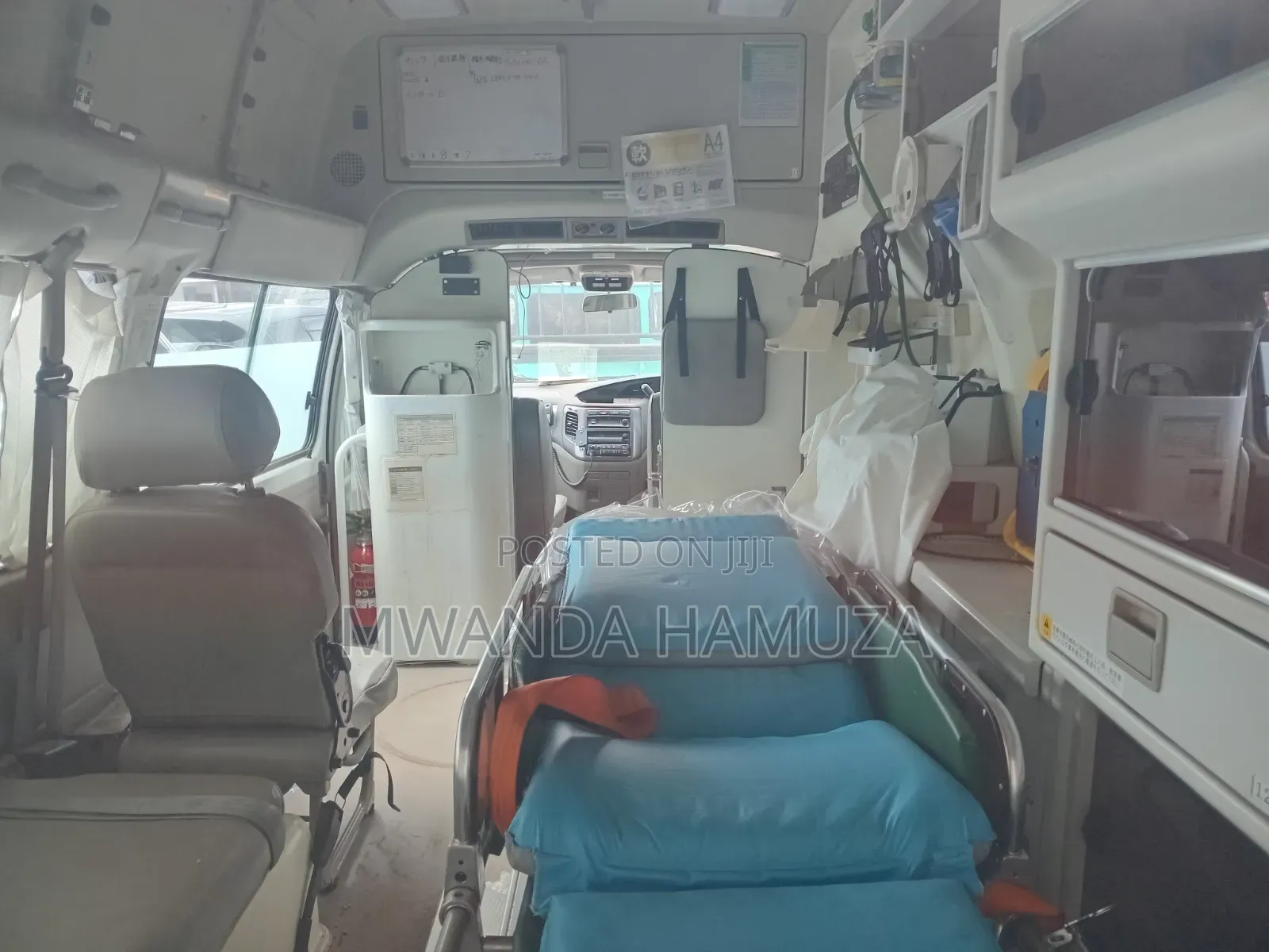 Nissan Caravan (Urvan) 2012 White