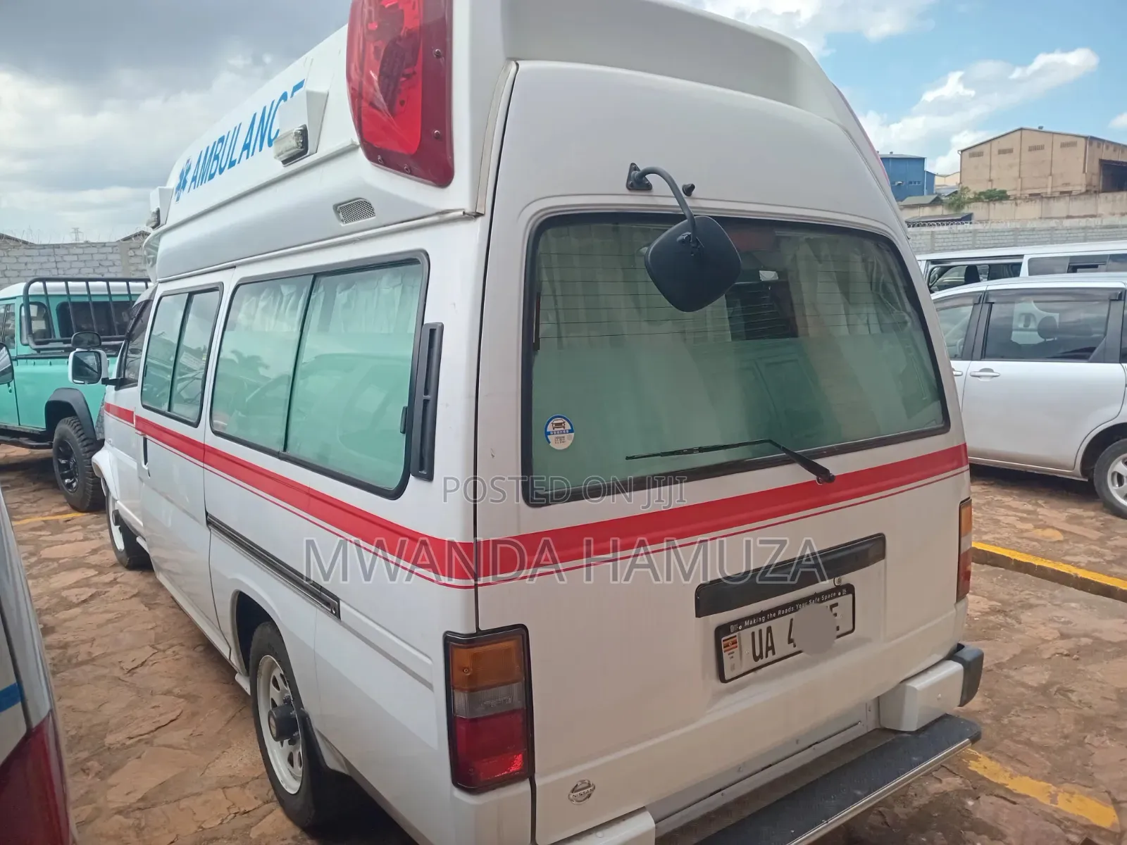 Nissan Caravan (Urvan) 2012 White