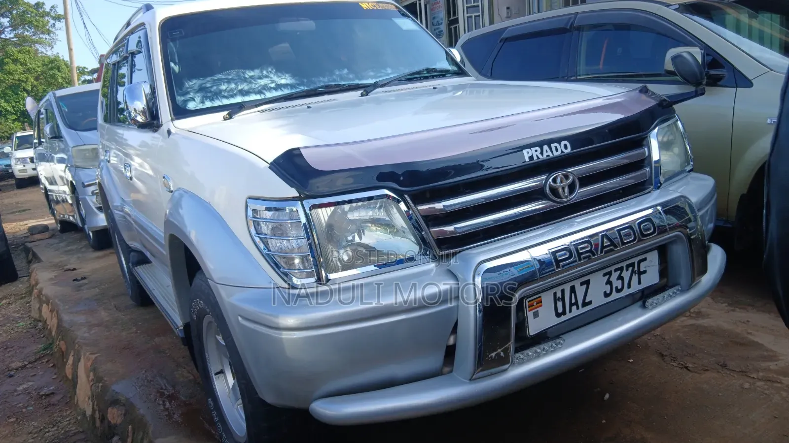 Toyota Land Cruiser Prado 2002 White