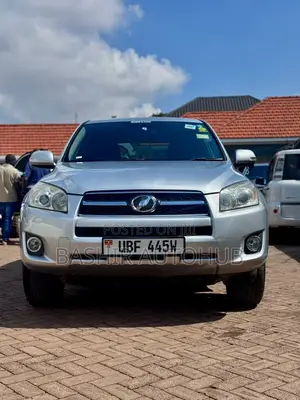 Toyota RAV4 2010 Silver