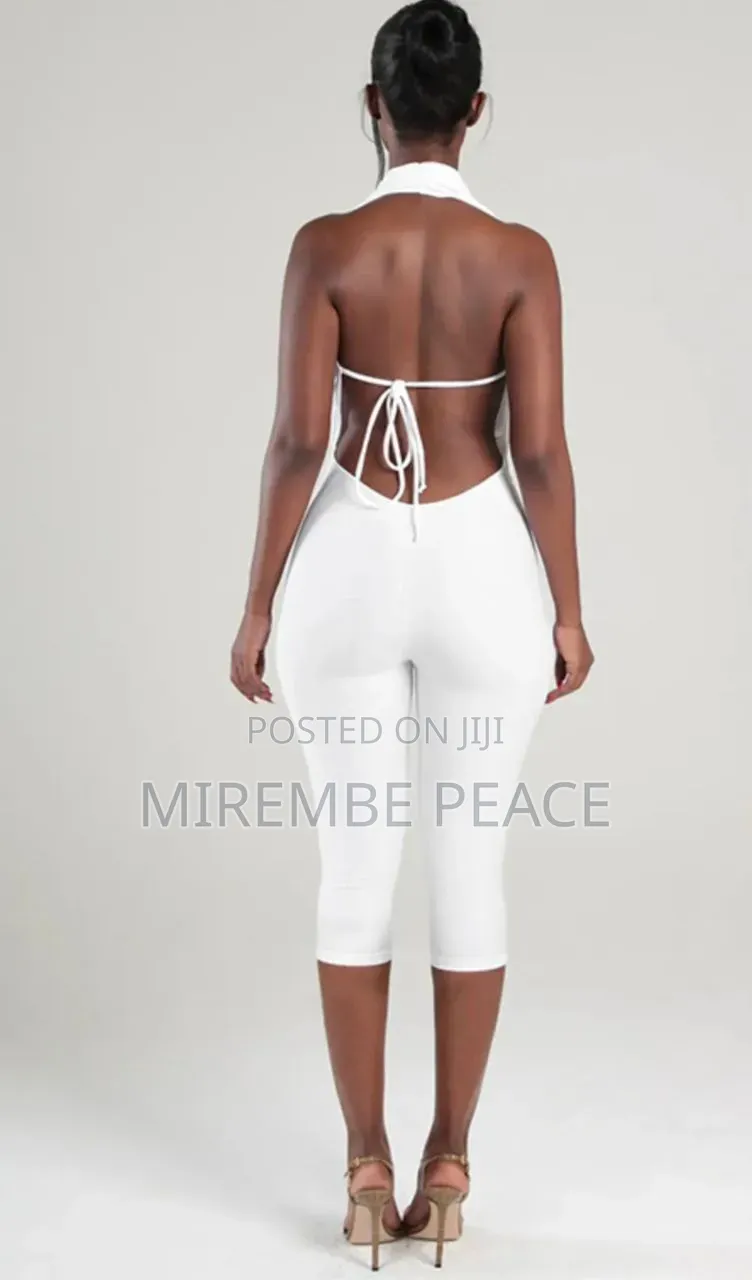 White Back Show Jumpst