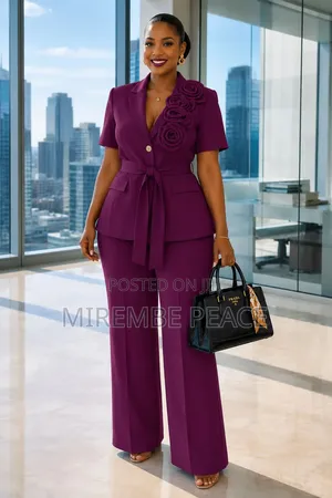 Classic Ladies Pant Suit