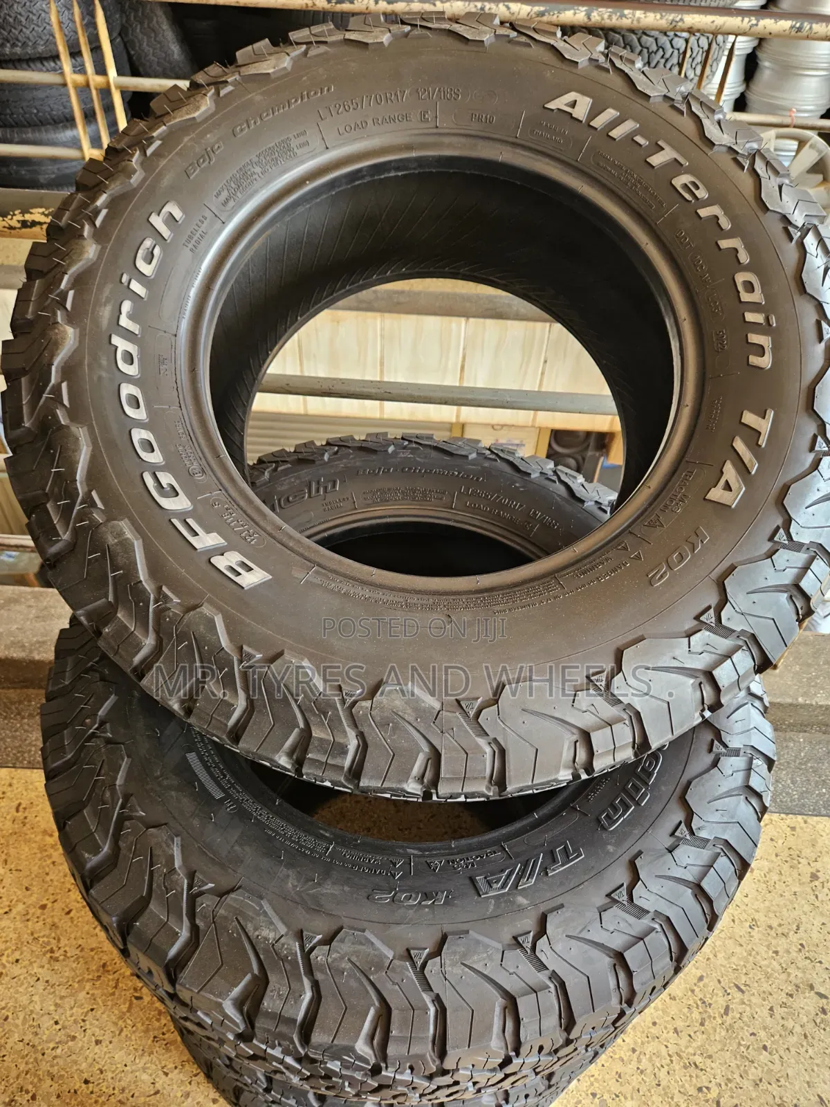 265 70 R17 Gdrichbf Wide Enough to Rise Ur Car and in a Very Gd Type 