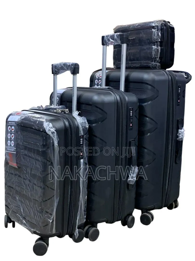 Agood Set of Suit Case of 4 Pieces
