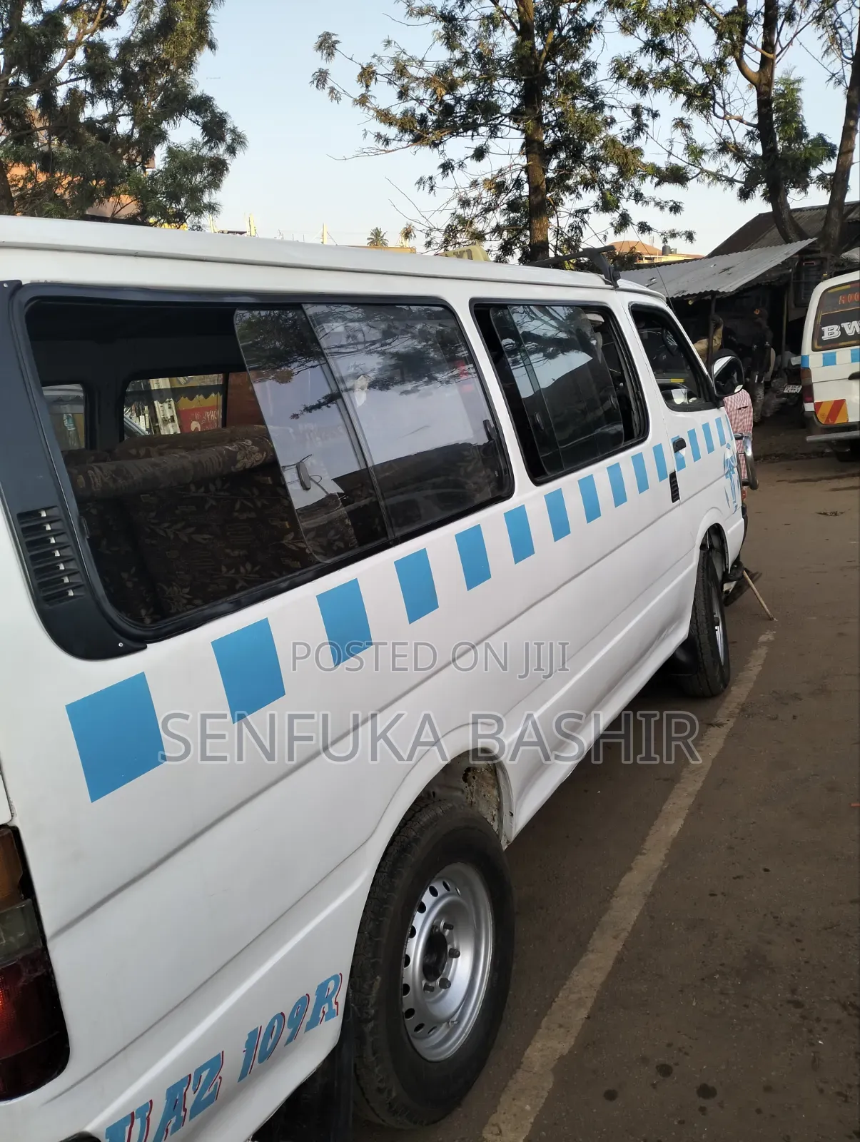 Toyota HiAce 2004 White