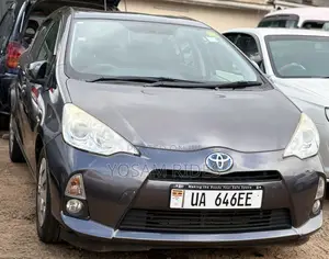 Toyota Aqua 2013 Gray