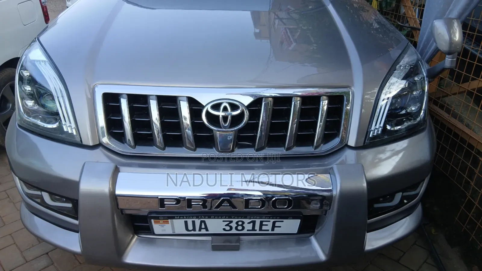 Toyota Land Cruiser Prado 2009 Gray