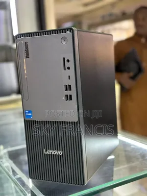 Desktop Computer Lenovo 8GB Intel Core i5 SSD 512GB