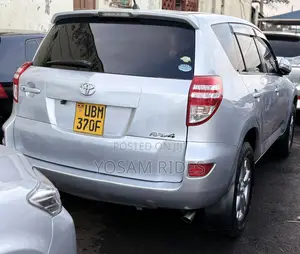 Toyota RAV4 2.4 2008