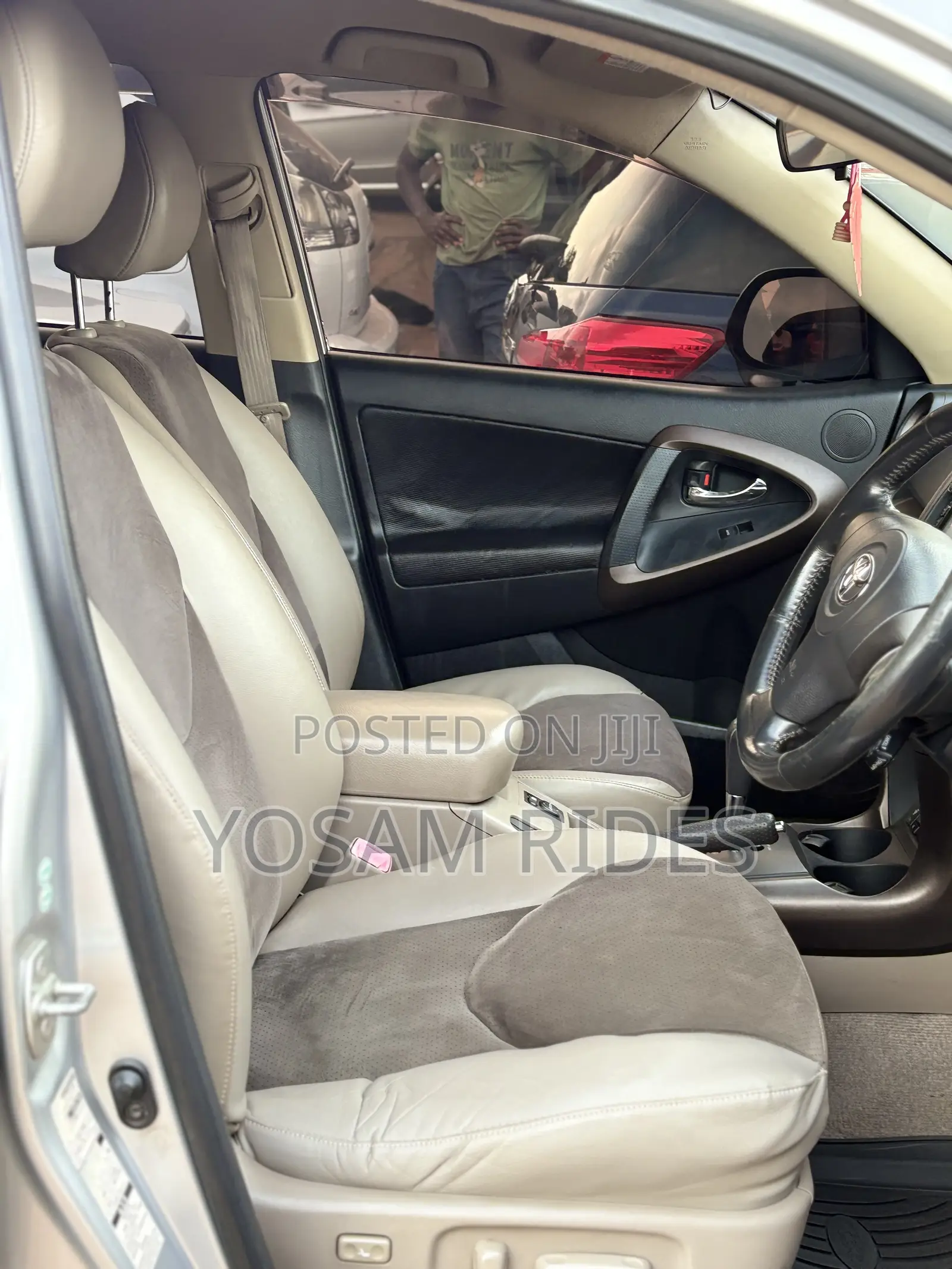 Toyota Vanguard 2008 Silver