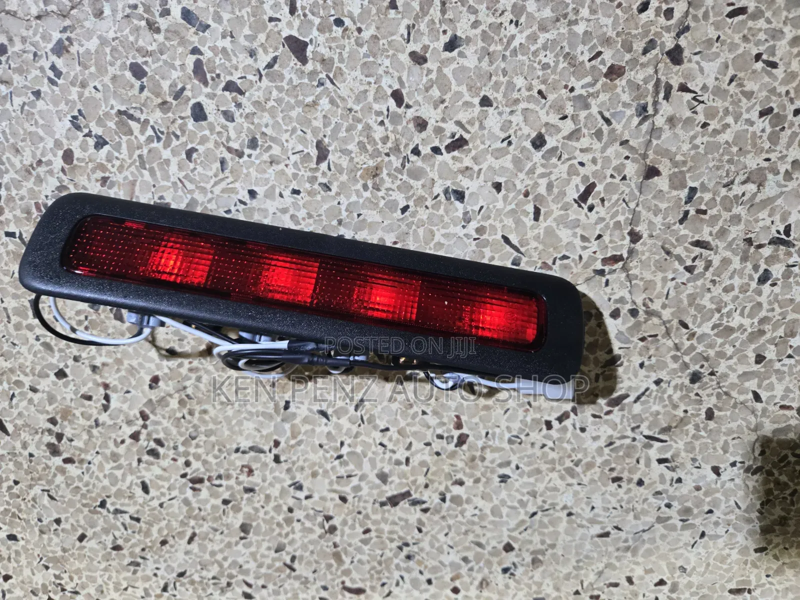 Mitsubishi L200 Straddle 1996 - 2006 Boot Reflector