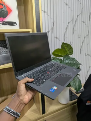Laptop Lenovo ThinkPad T14s Gen 2 16GB Intel Core i7 SSD 512GB