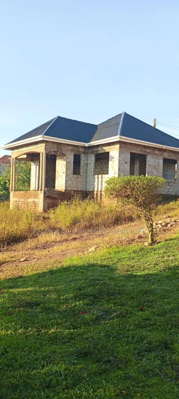 2bdrm House in Jomayi Estate, Bombo TC for sale