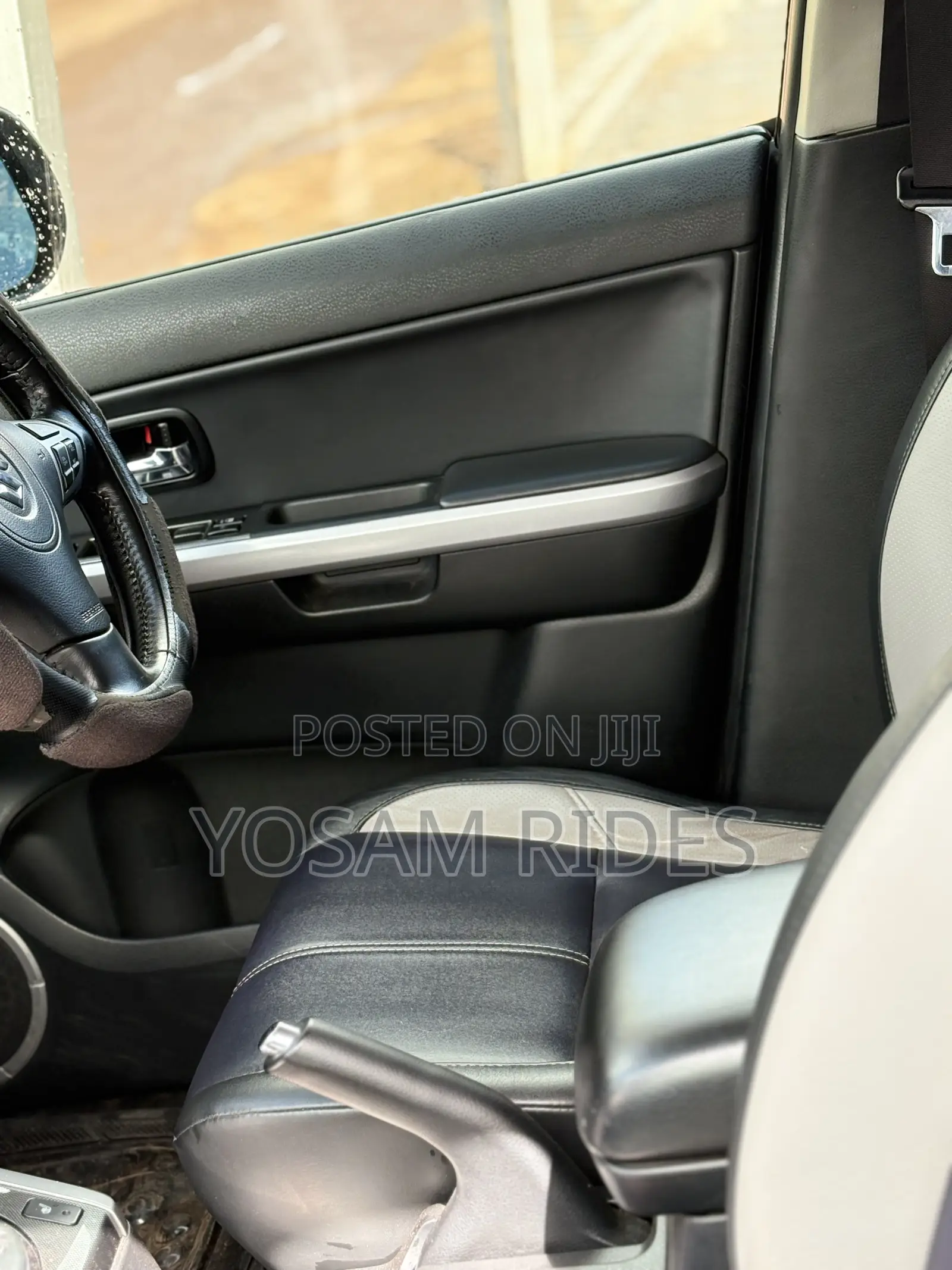 Suzuki Escudo 2013 Gray