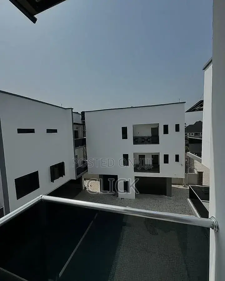 3bdrm Apartment in Bunga, Makindye for rent