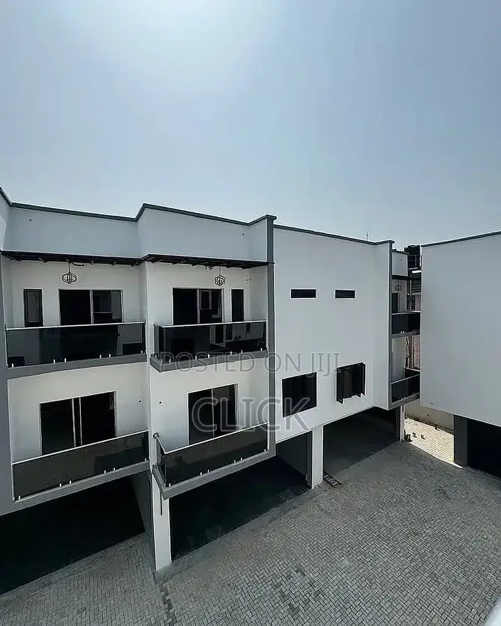 3bdrm Apartment in Bunga, Makindye for rent