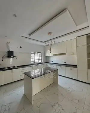 3bdrm Apartment in Bunga, Makindye for rent