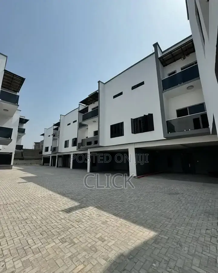 3bdrm Apartment in Bunga, Makindye for rent