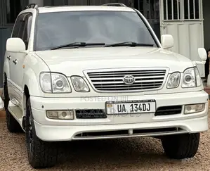 Toyota Land Cruiser Cygnus 4.7 2002 White