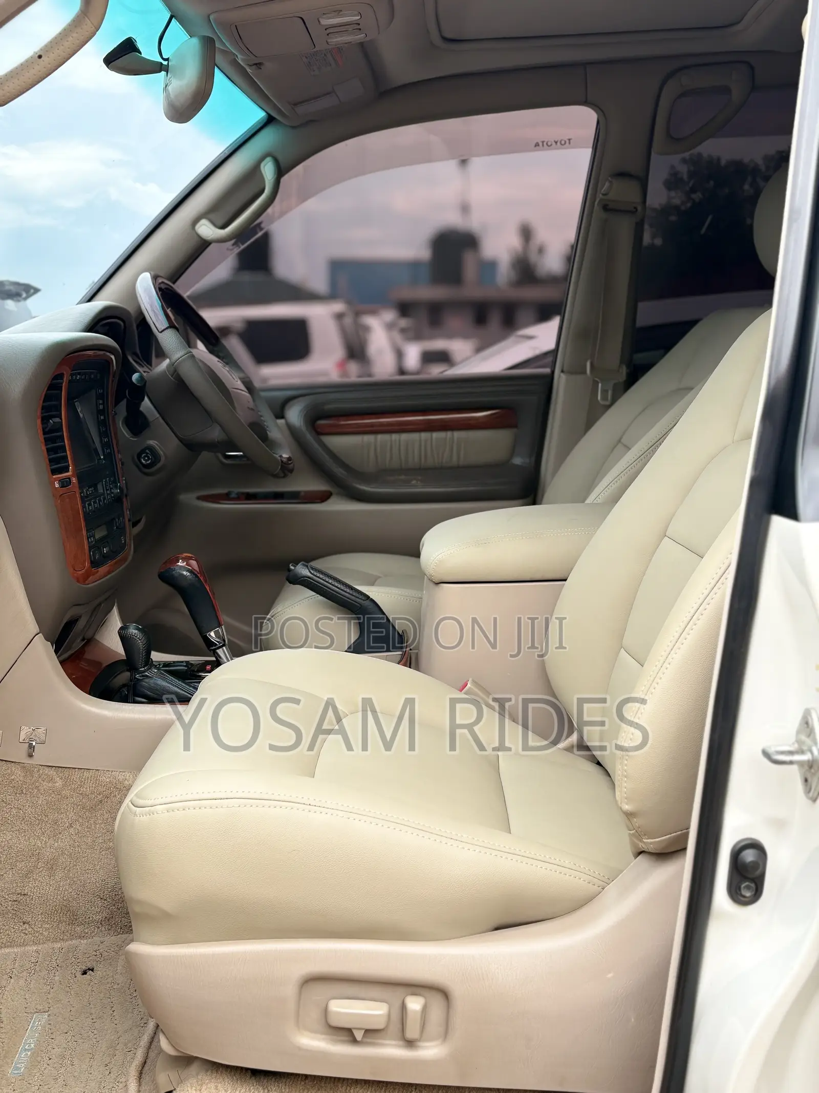 Toyota Land Cruiser Cygnus 4.7 2002 White