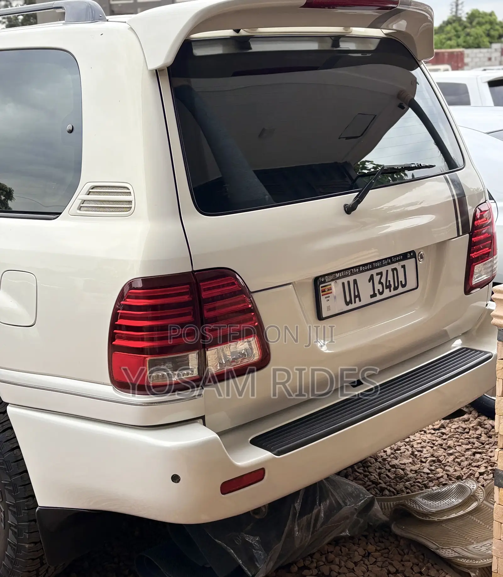 Toyota Land Cruiser Cygnus 4.7 2002 White