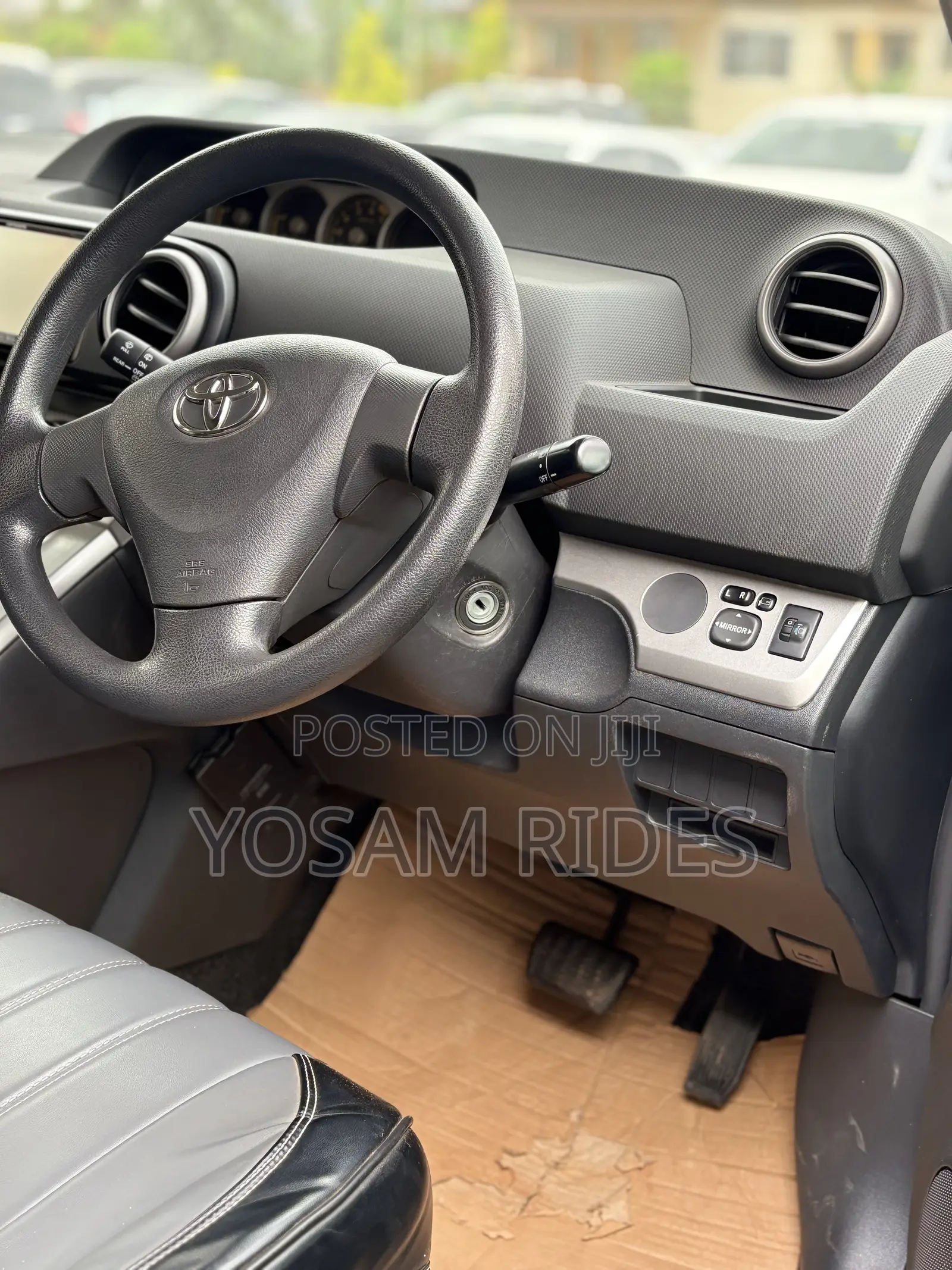 Toyota Corolla Rumion Hatchback 1.5 FWD 2012 Silver