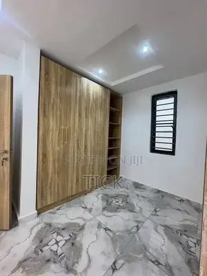3bdrm Apartment in Bunga, Makindye for rent