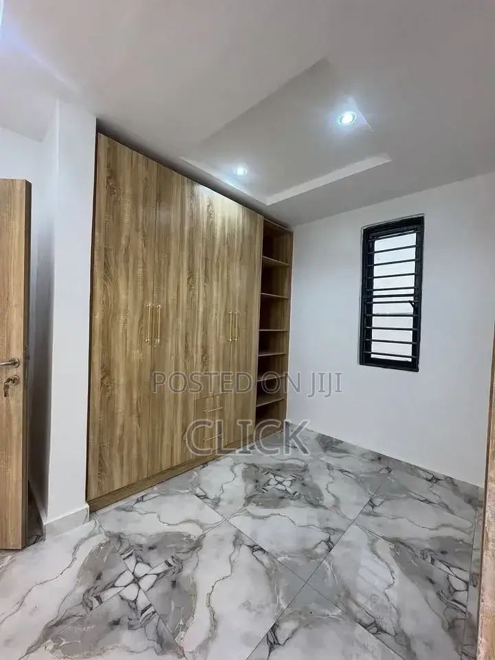 3bdrm Apartment in Bunga, Makindye for rent