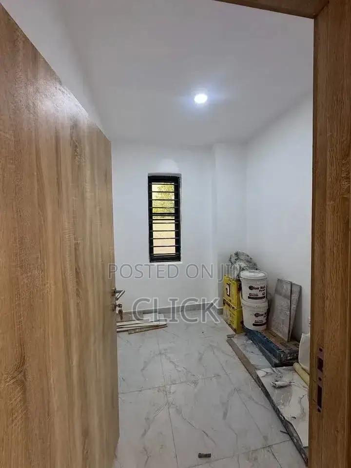 3bdrm Apartment in Bunga, Makindye for rent