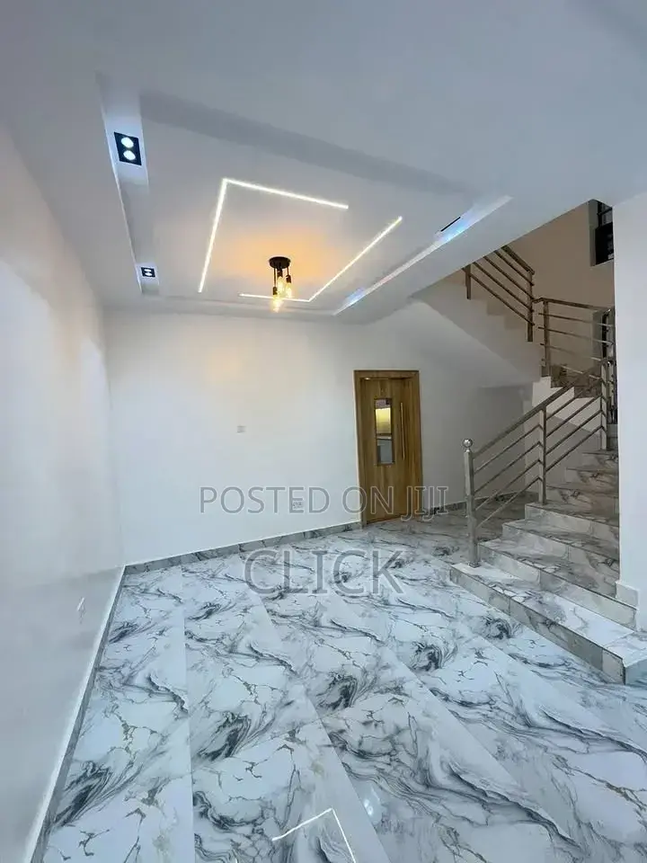 3bdrm Apartment in Bunga, Makindye for rent
