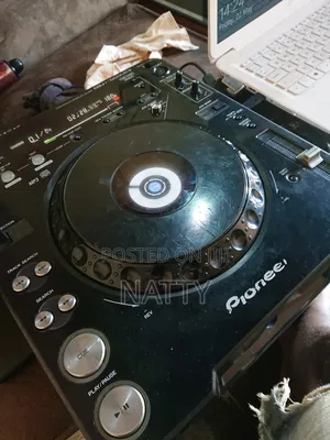 Pioneer CDJ 1000 Mk3